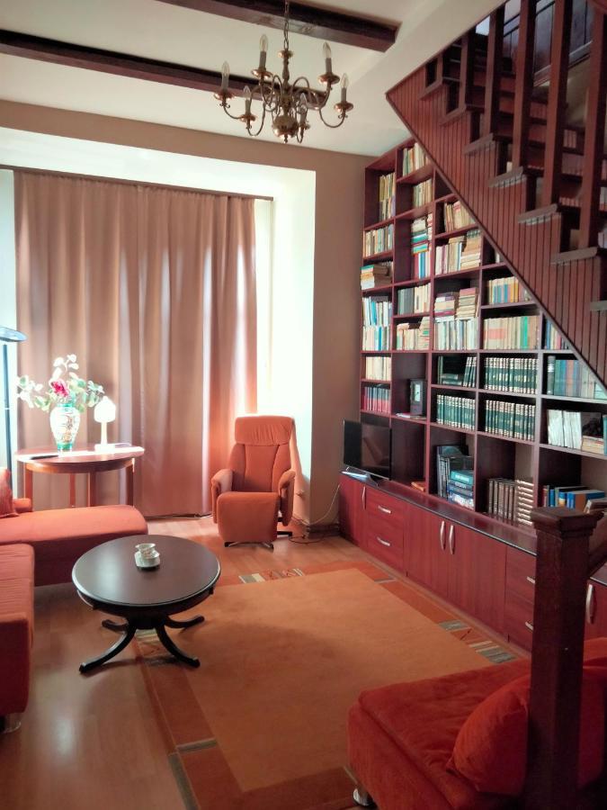 Ara Modern Apartament Apartment ออราแด ภายนอก รูปภาพ